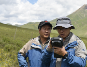 測(cè)繪戰(zhàn)士在青海，山下的測(cè)繪尖兵